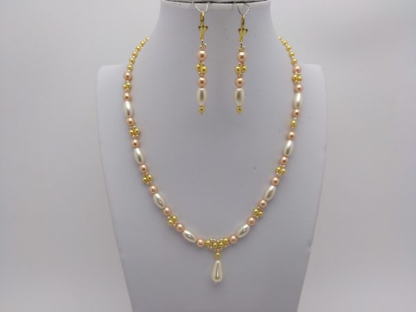 Collar Con Perlas Redondas Y Lentejas &Quot;Diseño Personalizado&Quot; - Imagen 2