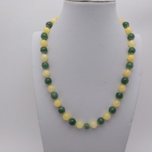 Collar en piedras calcita y cuarzo verde "Excelente"