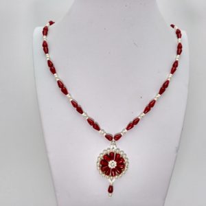 Collar en lagrimas de coral bambu "Hecho a mano"