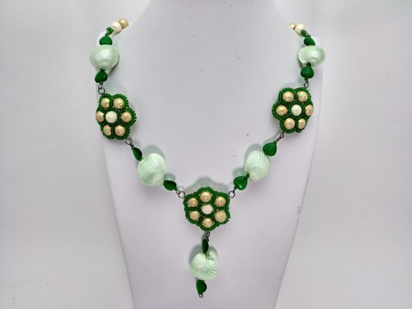 Collar Con Caracolas Y Corazones &Quot;Increible&Quot;