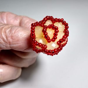 Broche en mineral calcita blanca "Exclusivo"