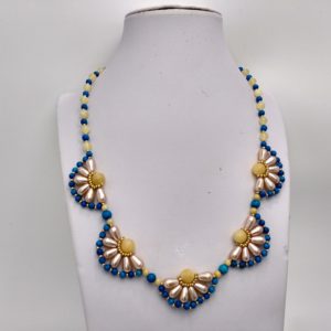 Collar de mujer en mineral "Elegante"