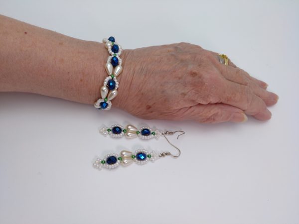 Pulsera Y Conjunto De Pendientes &Quot;Autenticos&Quot;